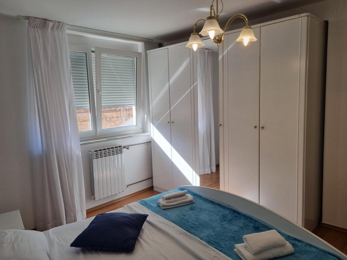 Moro Vrbnik 2 Apartment Exterior photo