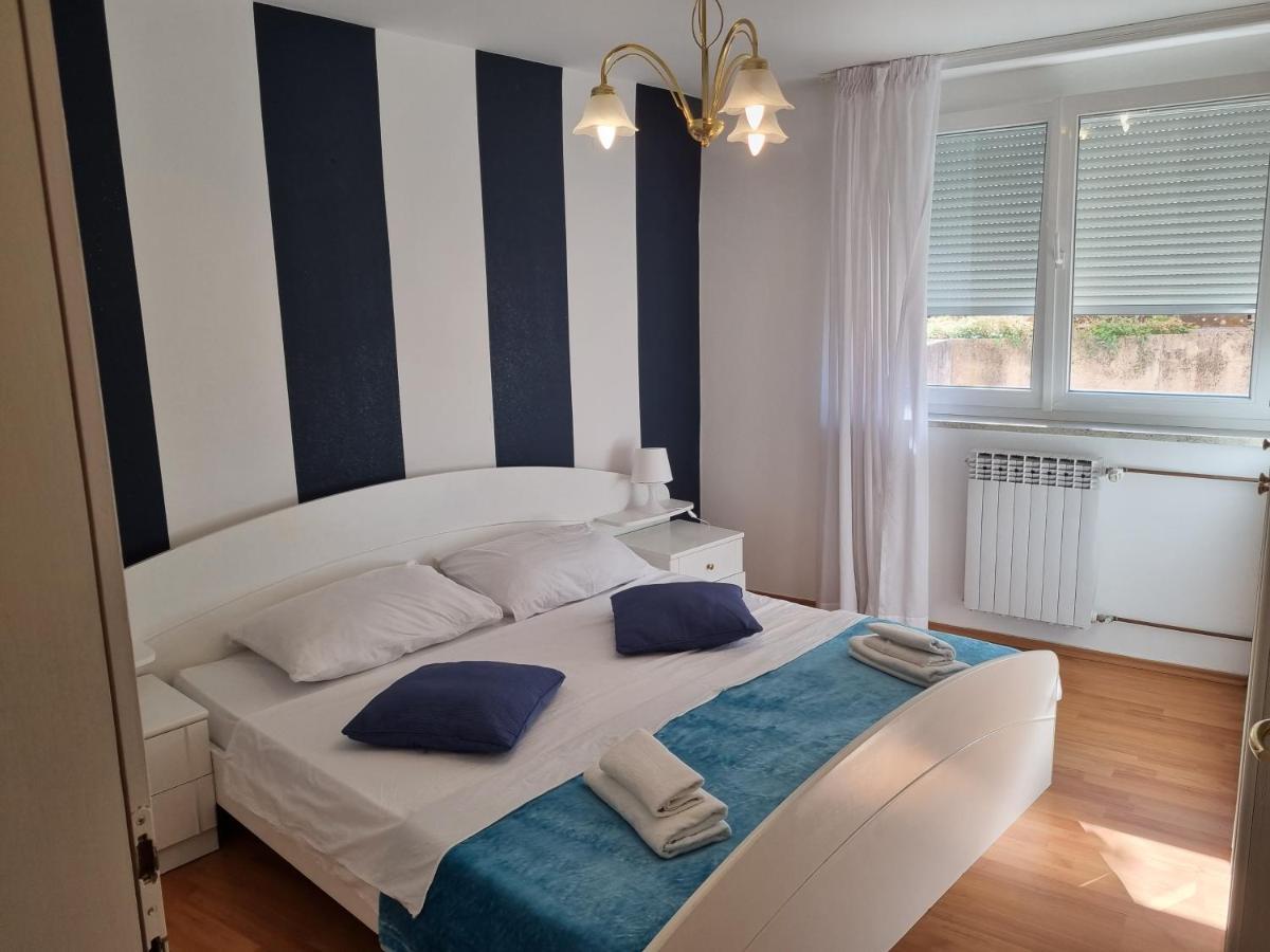 Moro Vrbnik 2 Apartment Exterior photo